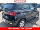 Used 2021 Hyundai Venue SE image 6