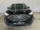 Used 2019 Ford Edge Titanium image 2