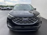 Used 2023 Ford Edge Titanium image 3