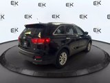 Used 2020 Kia Sorento LX w/ LX I4 Convenience Package image 3