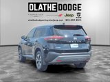 Used 2021 Nissan Rogue SV image 3