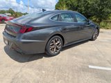 Used 2021 Hyundai Sonata SEL w/ Convenience Package image 3