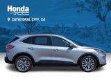 Used 2022 Ford Escape Titanium image 2