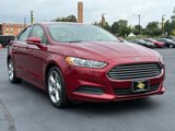 Used 2016 Ford Fusion SE image 2