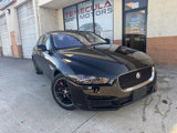 Used 2018 Jaguar XE Premium image 3