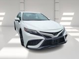 Used 2024 Toyota Camry SE image 3