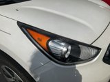 Certified 2017 Kia Niro EX image 2