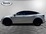 Used 2022 Tesla Model Y Long Range image 2