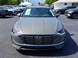 Certified 2022 Hyundai Sonata SE image 2