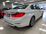 Used 2018 BMW 530i image 2