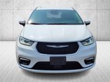 Used 2023 Chrysler Pacifica Touring-L image 2