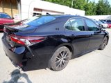 Used 2023 Toyota Camry SE image 3