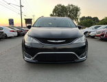 Used 2017 Chrysler Pacifica Touring-L image 2