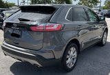 Used 2022 Ford Edge Titanium image 4