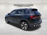 Used 2024 Volkswagen Taos SEL image 3