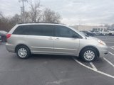 Used 2010 Toyota Sienna CE image 3