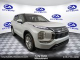 New 2025 Mitsubishi Outlander ES image 2
