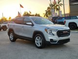 Used 2022 GMC Terrain SLE w/ Driver Convenience Package image 3