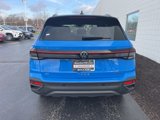 New 2025 Volkswagen Taos SE image 4