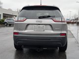 Used 2019 Jeep Cherokee Latitude Plus w/ Comfort/Convenience Group image 4