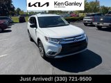 Used 2017 Mitsubishi Outlander ES image 3