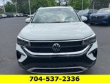 Certified 2022 Volkswagen Taos SE w/ IQ.Drive SE Package image 2