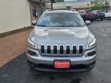 Used 2017 Jeep Cherokee Latitude image 3
