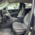 Used 2021 Chevrolet TrailBlazer LT w/ Sun and Liftgate Package image 5