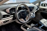 Used 2017 Chrysler Pacifica Limited w/ UConnect Theater Package image 2