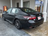 Used 2023 Toyota Camry SE image 3