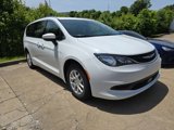 Used 2021 Chrysler Voyager Lxi image 3