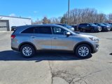 Used 2018 Kia Sorento L image 2