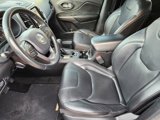 Used 2019 Jeep Cherokee Limited image 5