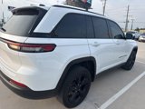 Used 2024 Jeep Grand Cherokee Altitude image 5