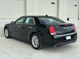 Used 2016 Chrysler 300 C image 3