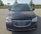 Used 2016 Chrysler Town & Country Touring w/ Driver Convenience Group image 6