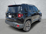 Used 2016 Jeep Renegade Latitude w/ Popular Equipment Group image 5