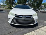 Used 2015 Toyota Camry LE image 2