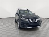 Certified 2020 Nissan Rogue SV image 3