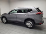 Used 2018 Nissan Rogue SV image 3
