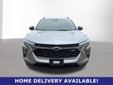 Used 2025 Chevrolet Trax RS w/ Driver Confidence Package image 2