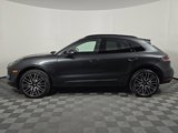 Used 2025 Porsche Macan image 2