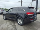 Used 2017 Kia Sorento LX image 5