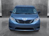 Used 2014 Toyota Sienna L image 2