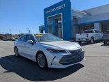 Used 2019 Toyota Avalon Limited image 2