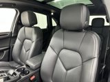 Certified 2025 Porsche Macan image 5