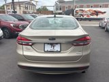 Used 2017 Ford Fusion SE image 4