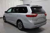 Used 2019 Toyota Sienna XLE image 3