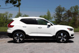 Used 2020 Volvo XC40 T5 Momentum w/ Protection Package Premier image 2