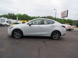 Used 2019 Toyota Yaris LE image 2